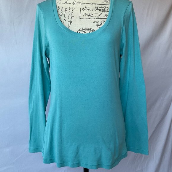 Ladies XL Old Navy Turquoise Deep Scoop Neck Long Sleeve T-shirt - Picture 6 of 7